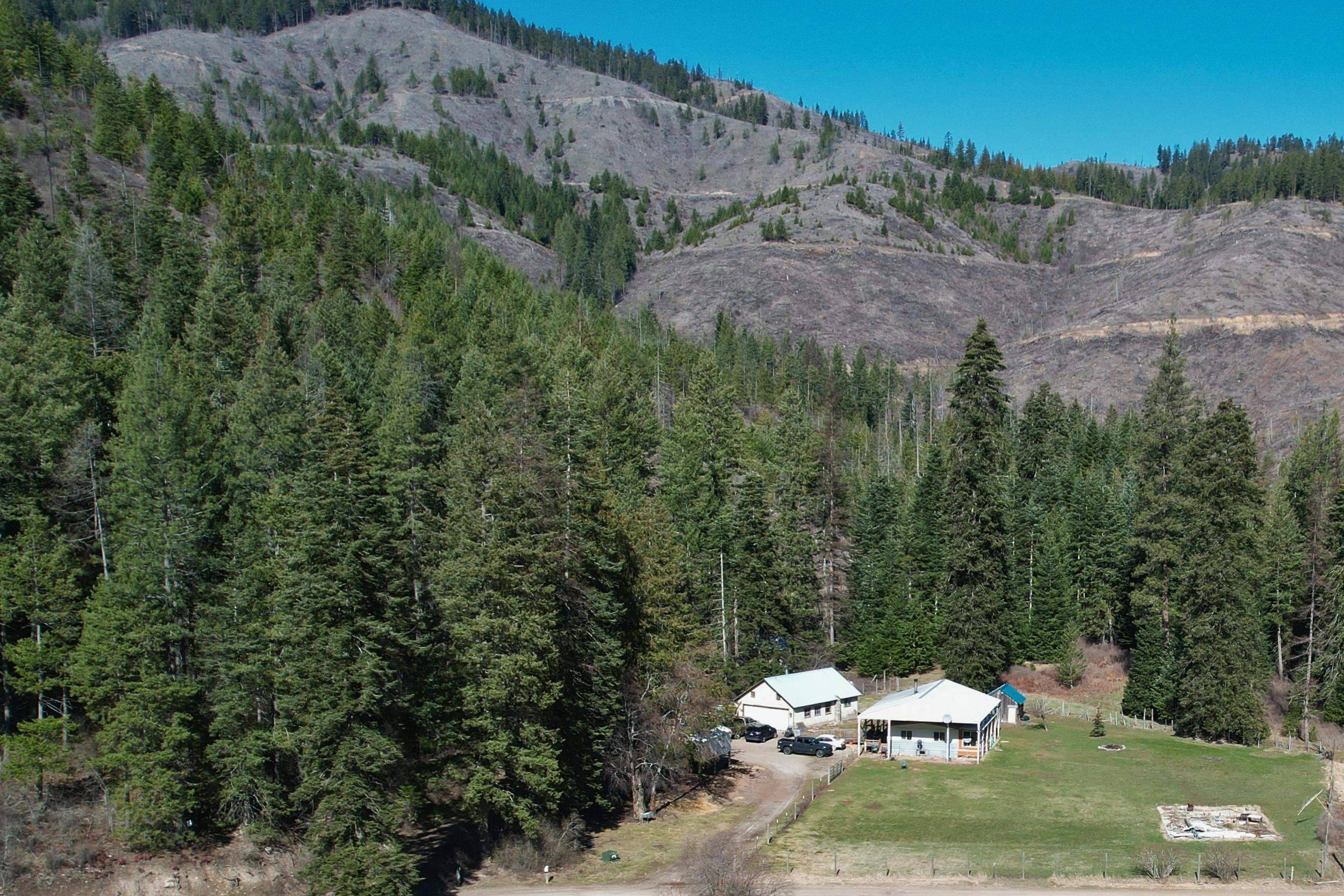 4143 North Deer Lake Rd, Loon Lake, WA 99148
