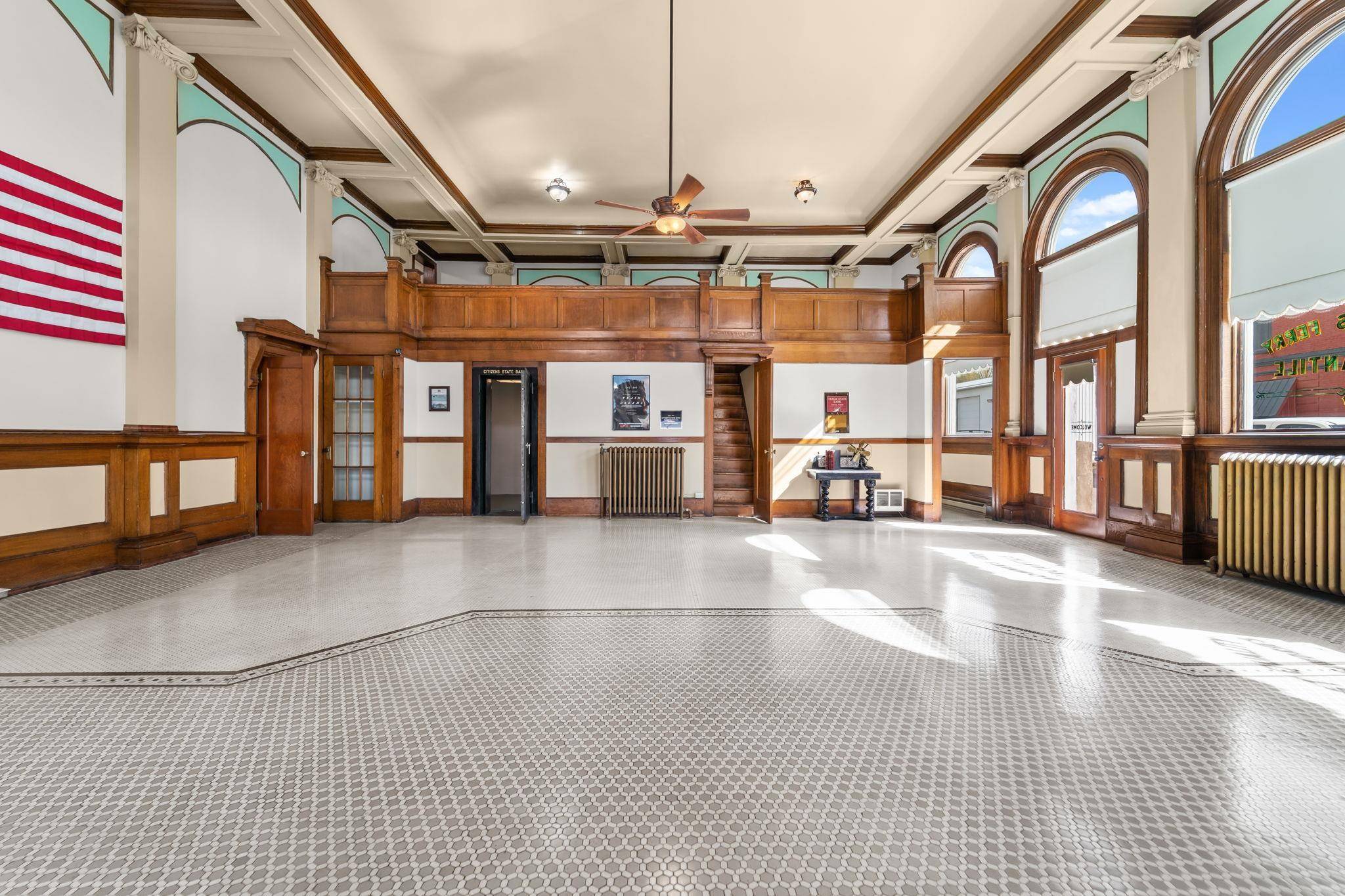 102 N Crosby St, Tekoa, WA 99033