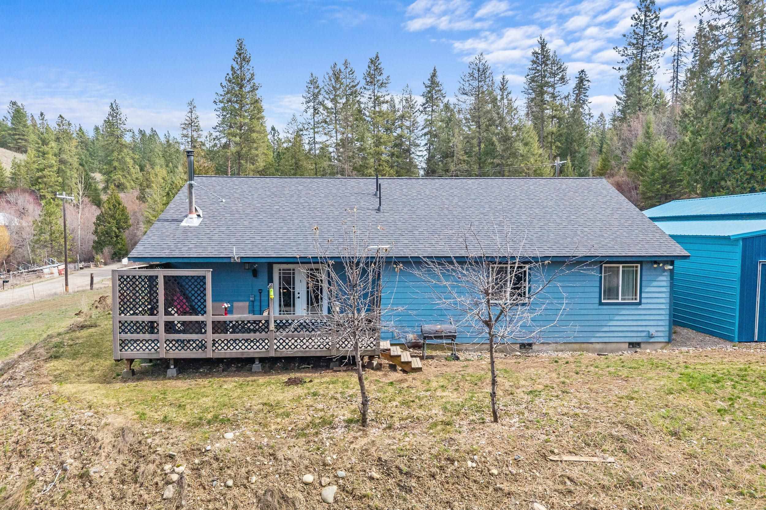1527 Pingston Creek Rd, Kettle Falls, WA 99141