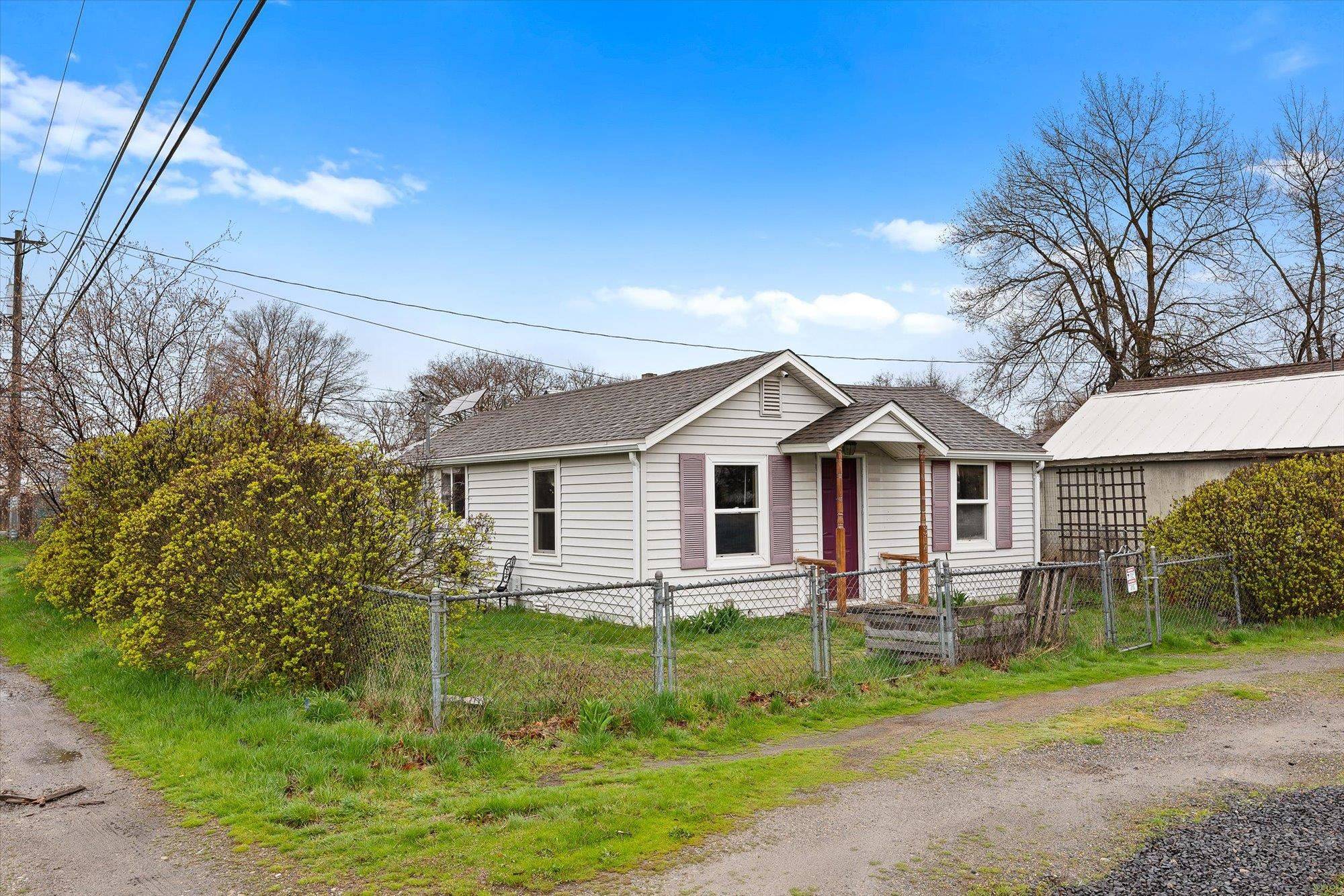 314 S Girard Rd, Spokane Valley, WA 99212