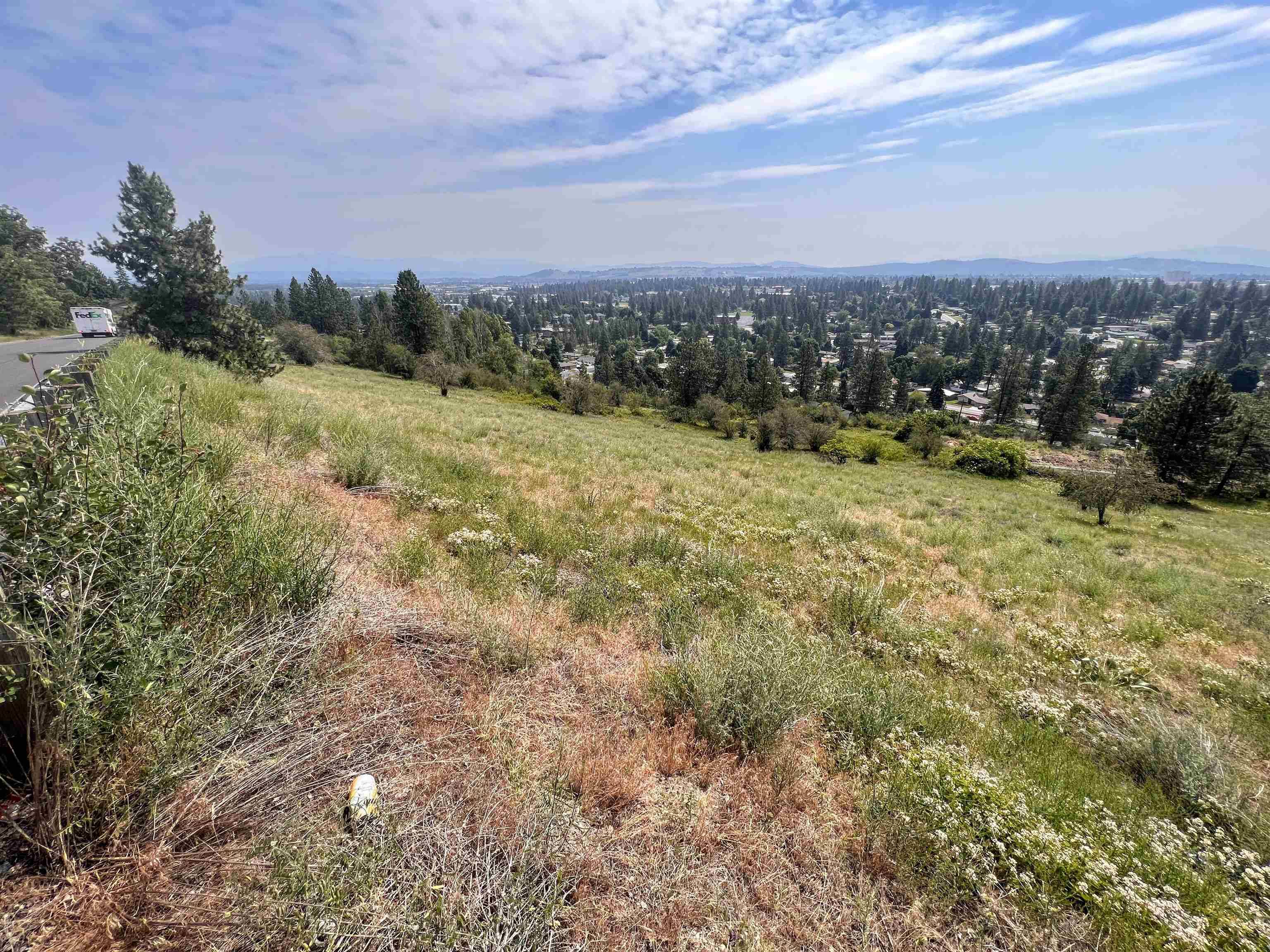 82XX N Cedar Rd, Spokane, WA 99208