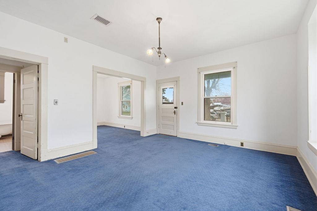 313 E Gordon Ave, Spokane, WA 99212
