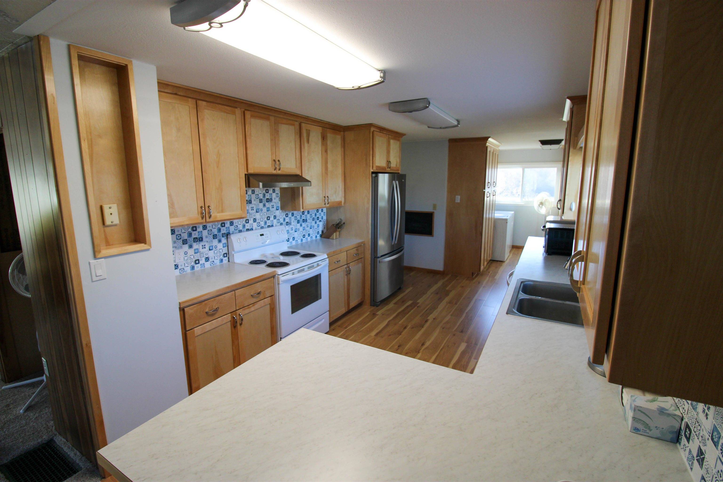 901 Skookum Creek Rd, Usk, WA 99180