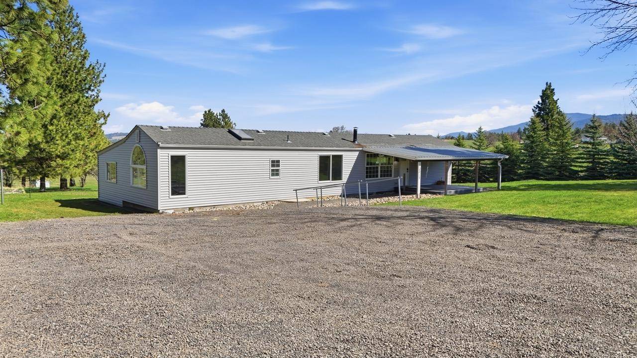 12315 E Connor Rd, Valleyford, WA 99036
