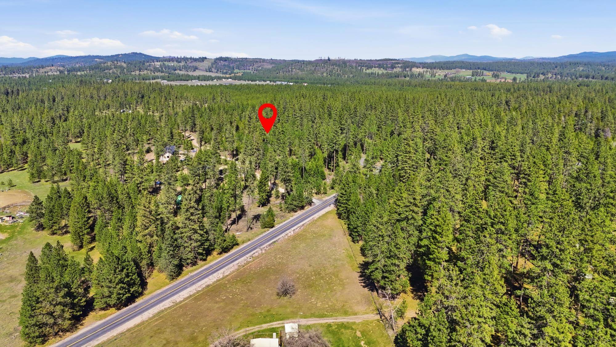 6XXX E Elk Chattaroy Rd, Chattaroy, WA 99003