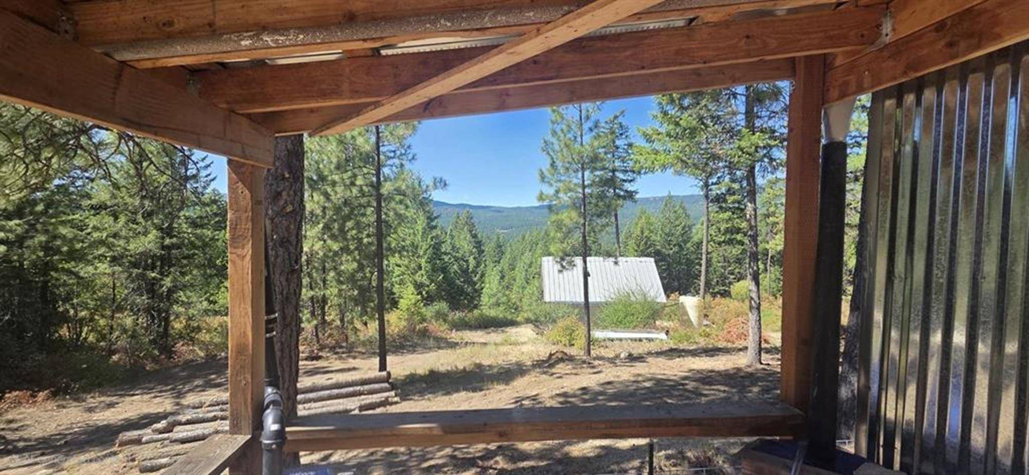1080 G Middle Basin Rd, Colville, WA 99114