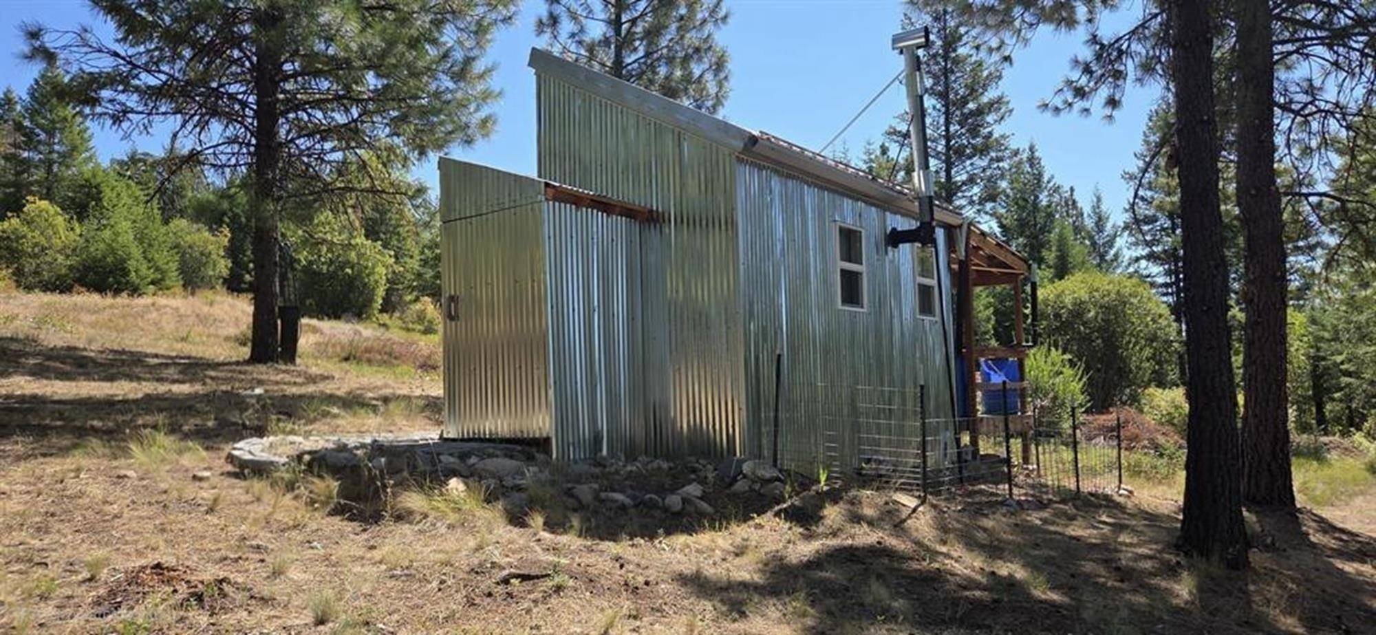 1080 G Middle Basin Rd, Colville, WA 99114