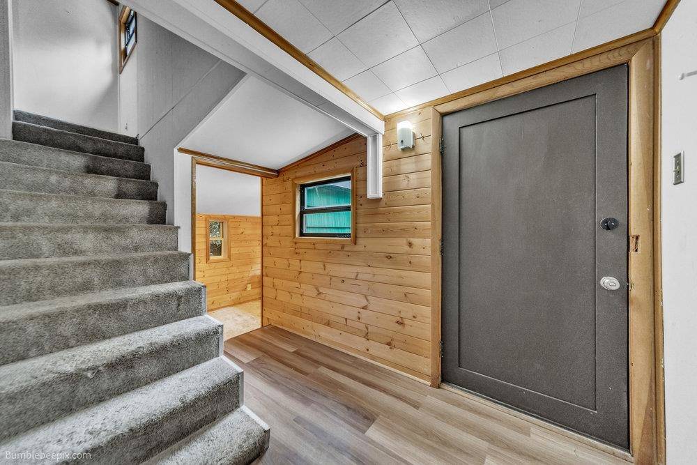 11711 N Honeymoon Bay Rd, Newman Lake, WA 99025