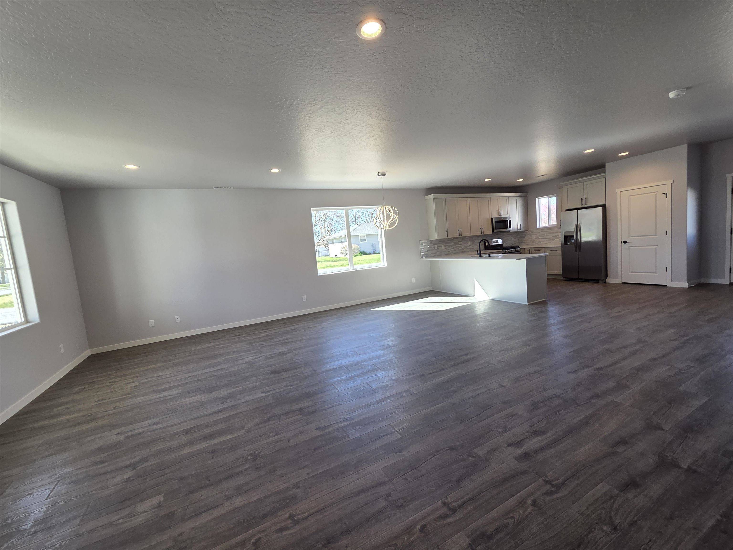 12703 E Desmet Ave, Spokane Valley, WA 99216