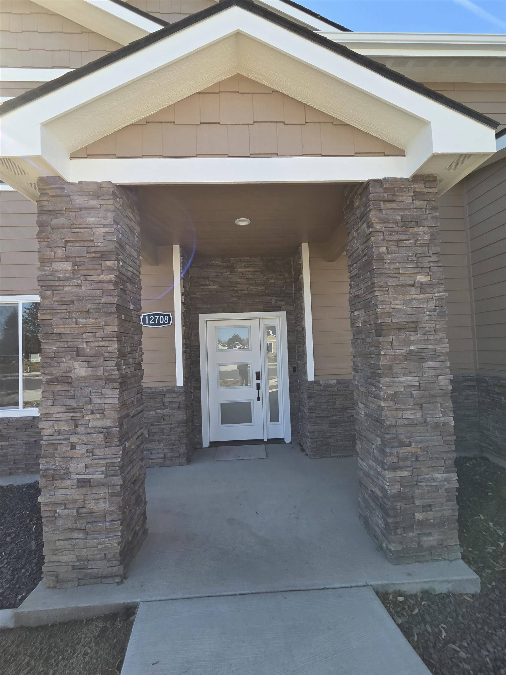 12708 E Desmet Ave, Spokane Valley, WA 99216