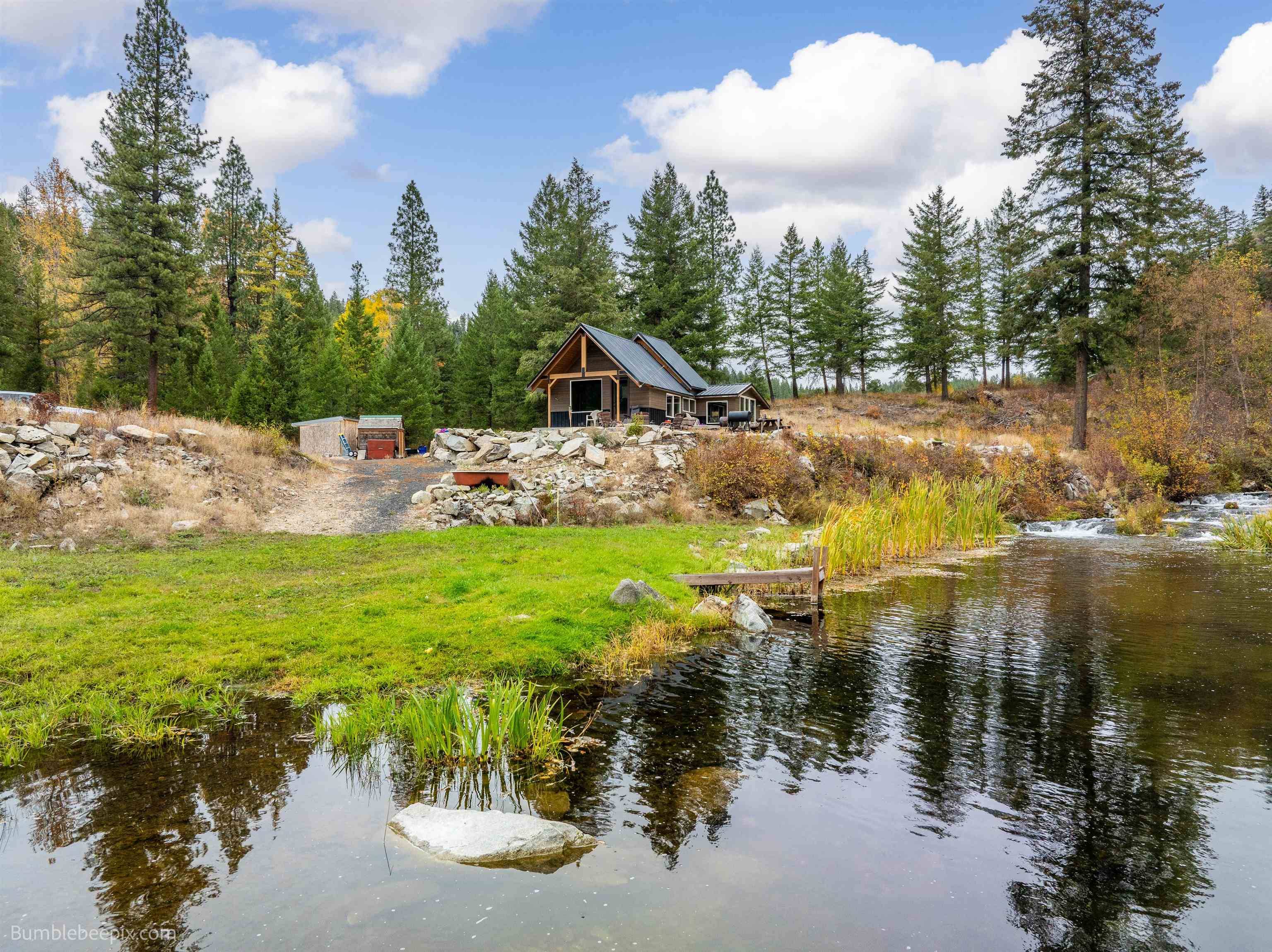 8 Camden Rd, Elk, WA 99009