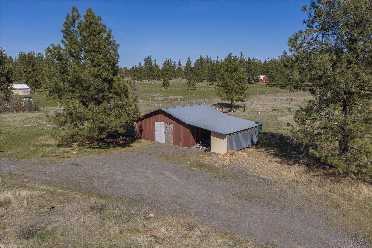 12812 N Dover Rd, Nine Mile Falls, WA 99026