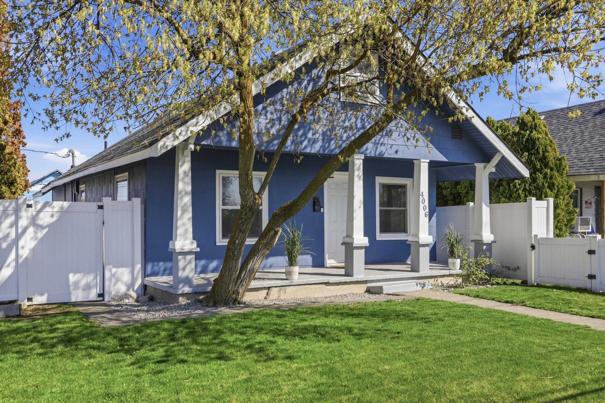 4006 N Crestline St, Spokane, WA 99207