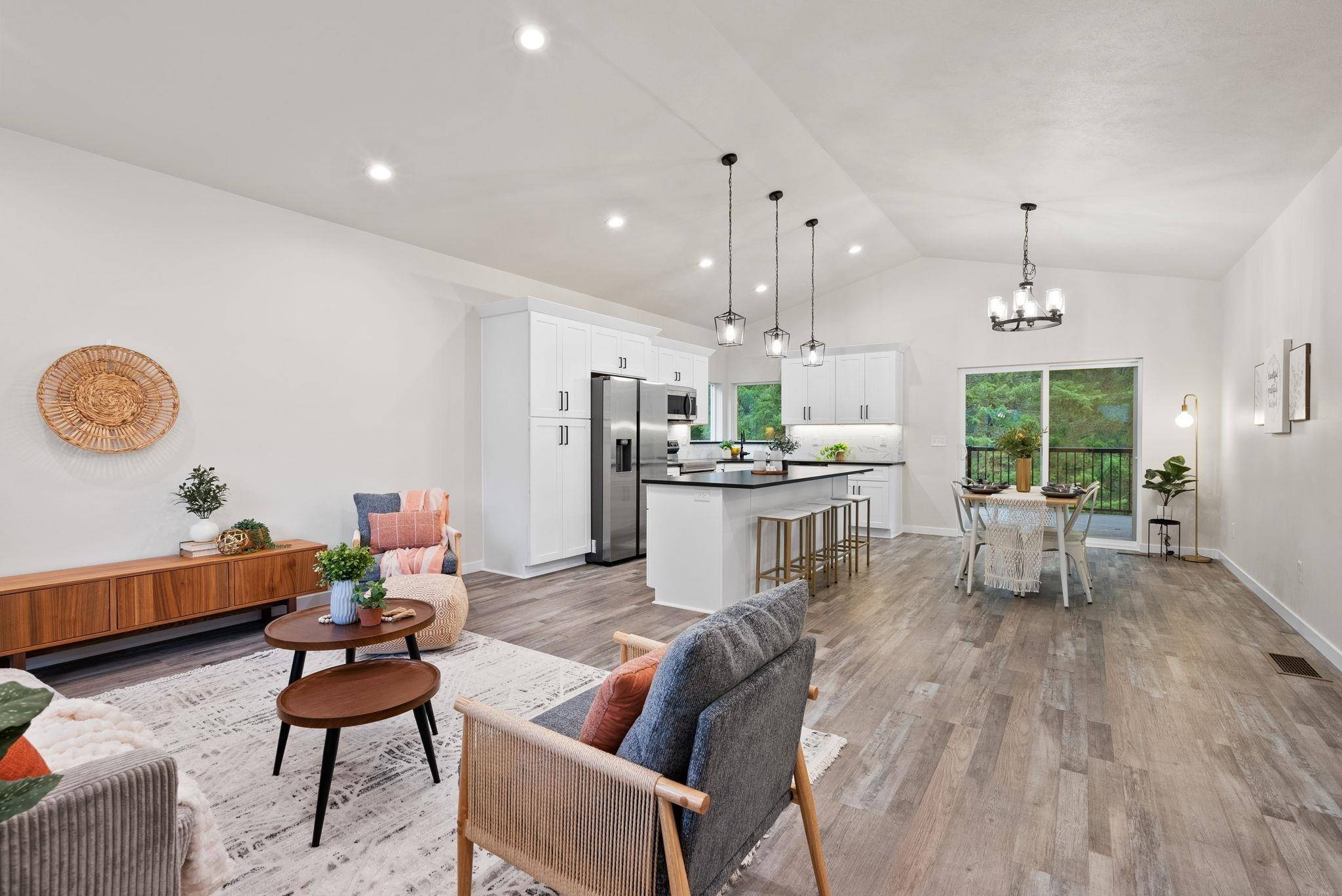 826 Thomas Ln, Newport, WA 99156