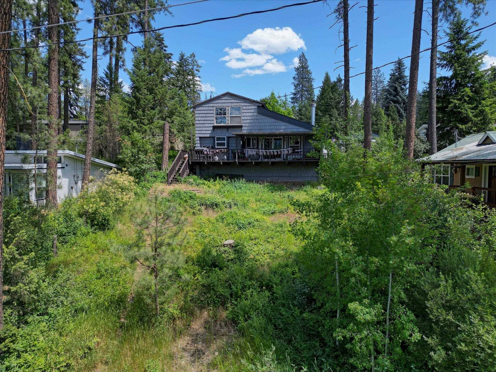 33348 Lakeview Ln, Valley, WA 99181