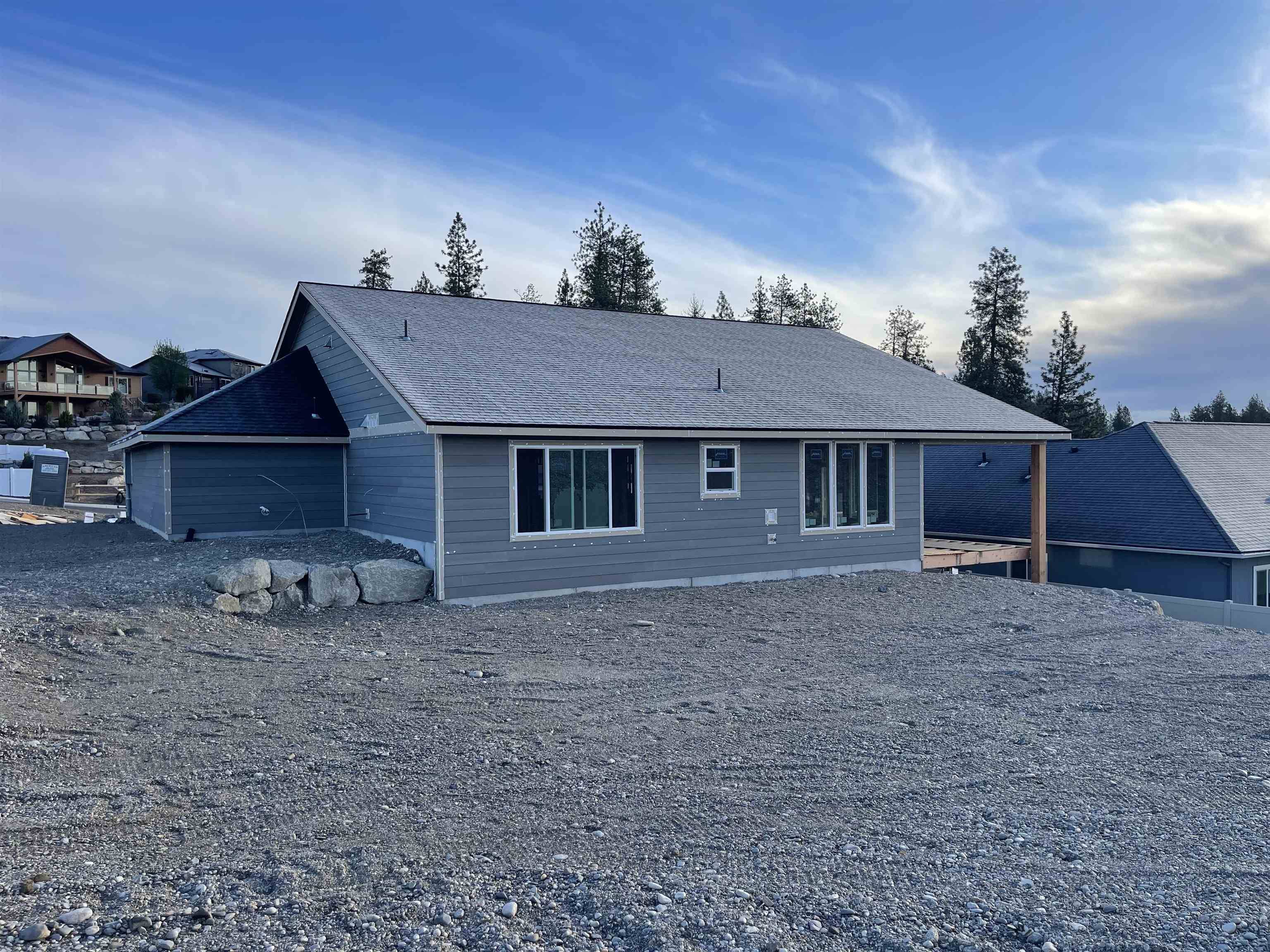 74 E Center Ln, Spokane, WA 99208