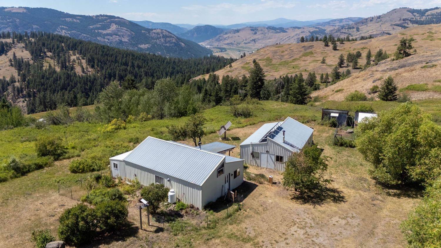 253 White Mountain Rd, Curlew, WA 99118