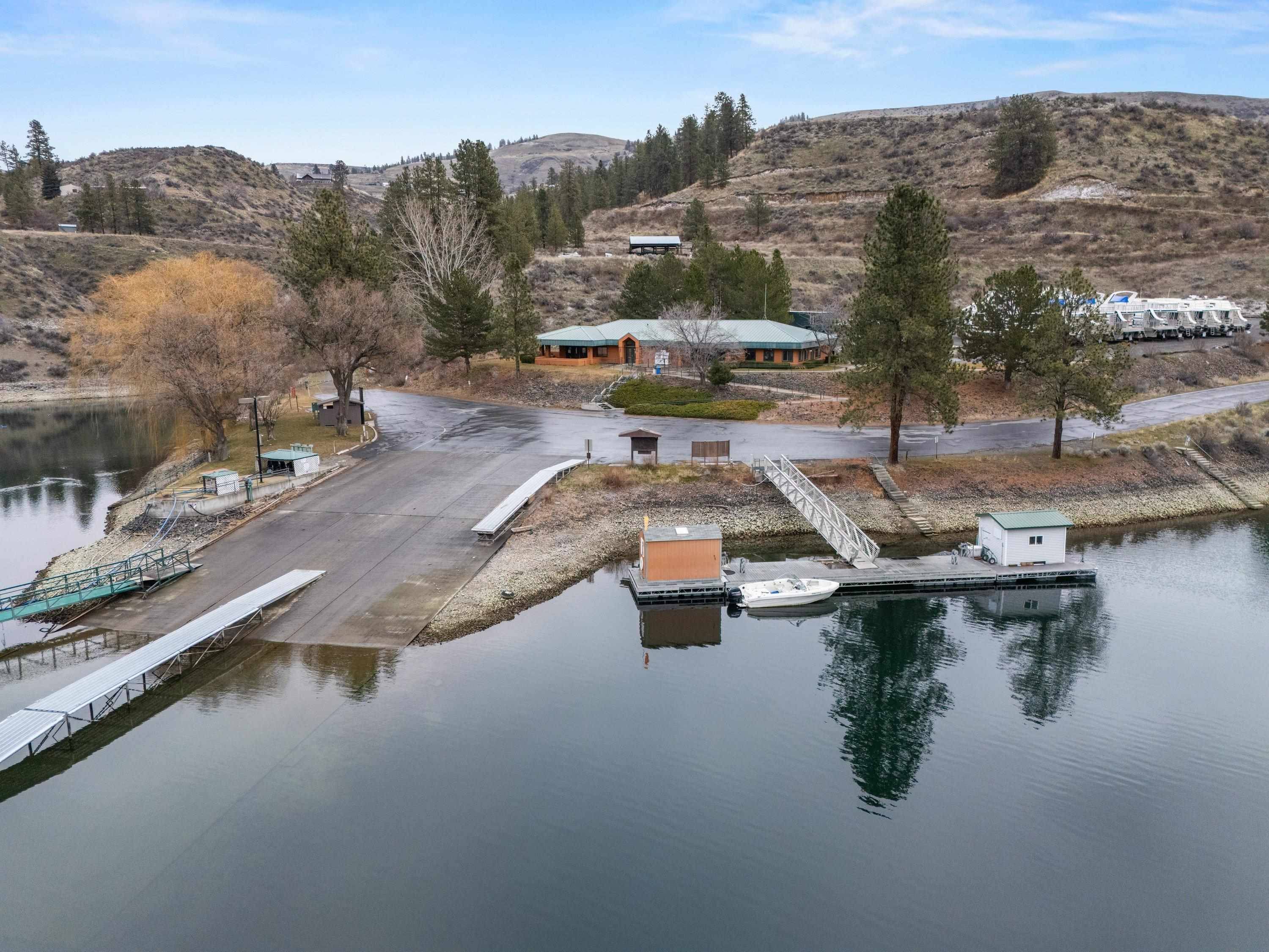 2303 Ponderosa Circle, Seven Bays, WA 99122
