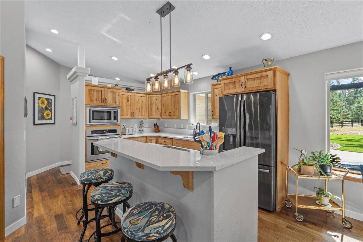 6910 N HARVARD Rd, Newman Lake, WA 99025