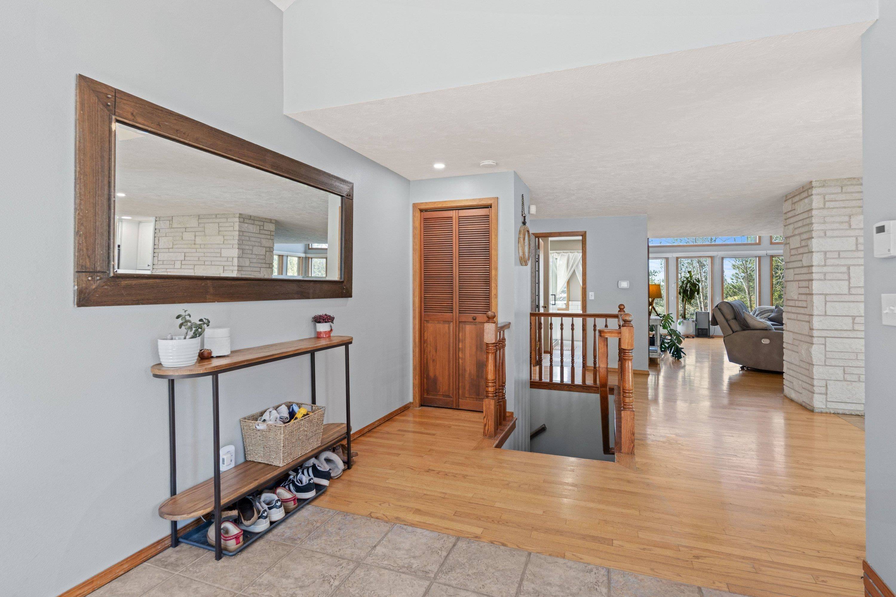 105 N Sprague St, Rockford, WA 99030