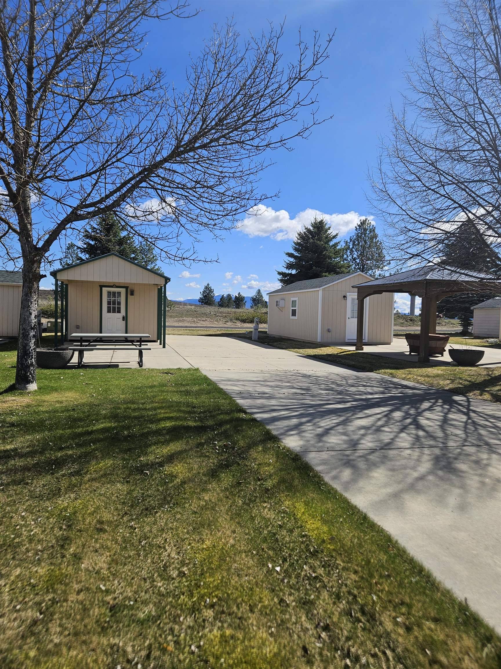 1205 N Country Club Dr, #104 Dr, Deer Park, WA 99006