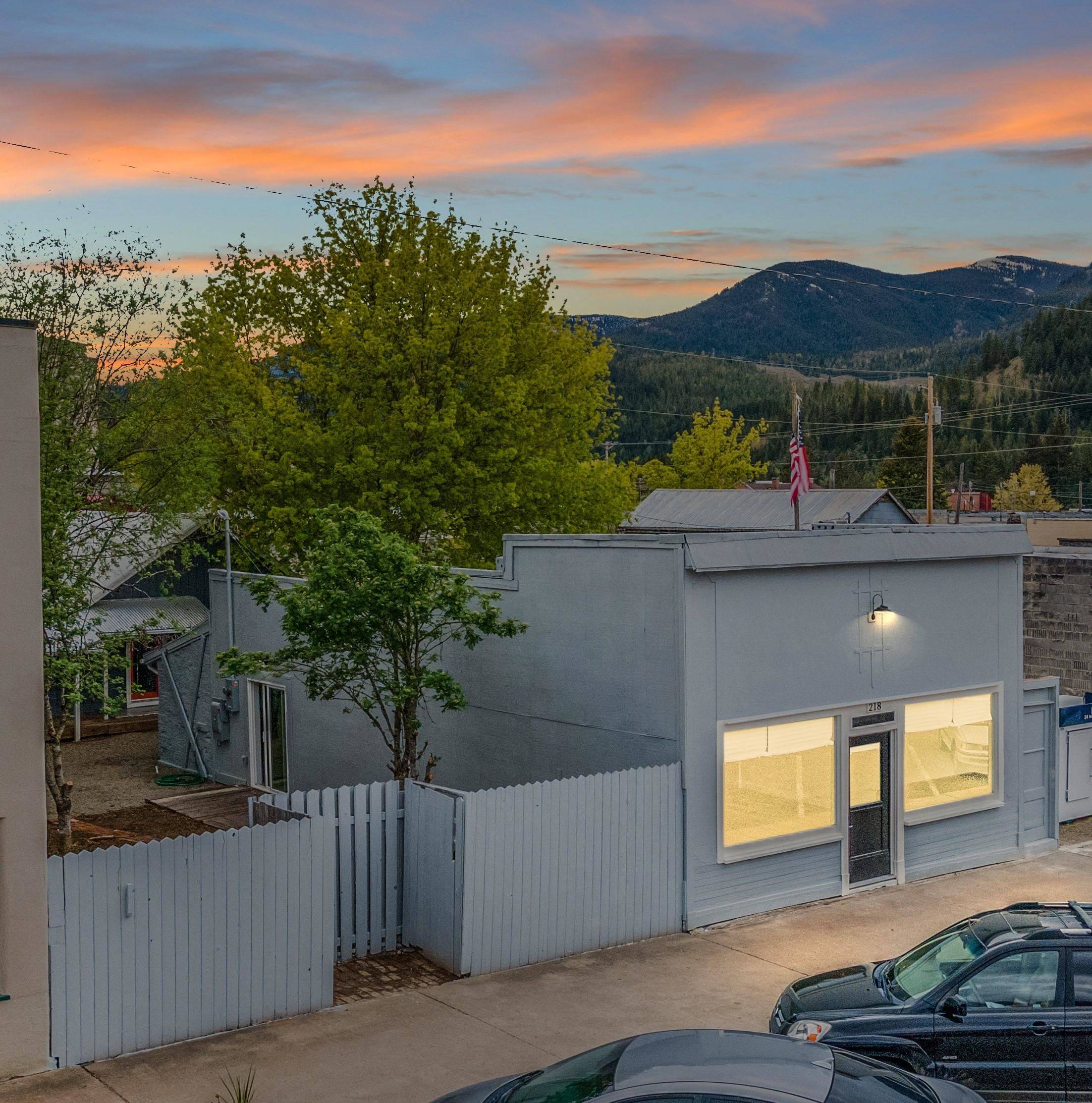 218 E 5Th Ave, Metaline Falls, WA 99153