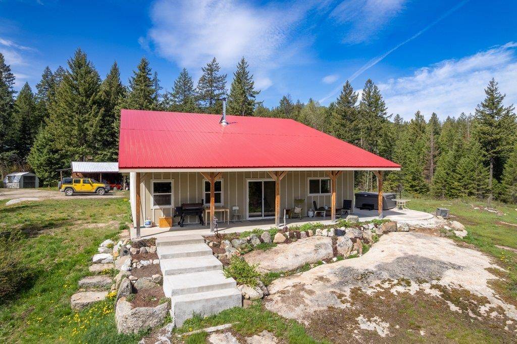 3621C Lane Mountain WAY, Valley, WA 99181