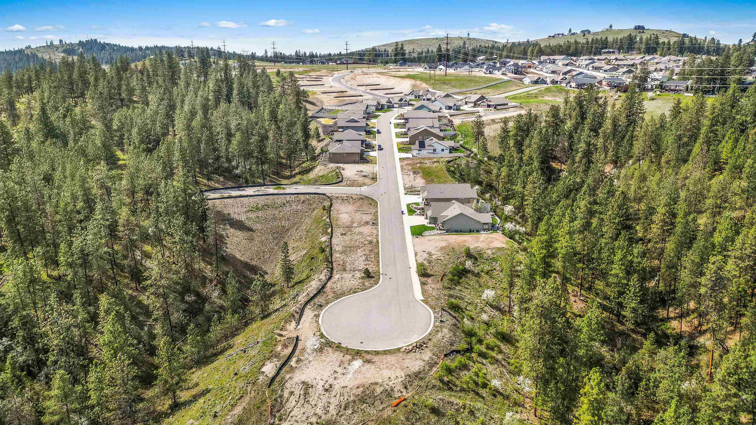 5105 N Scenic Ln, Spokane, WA 99212