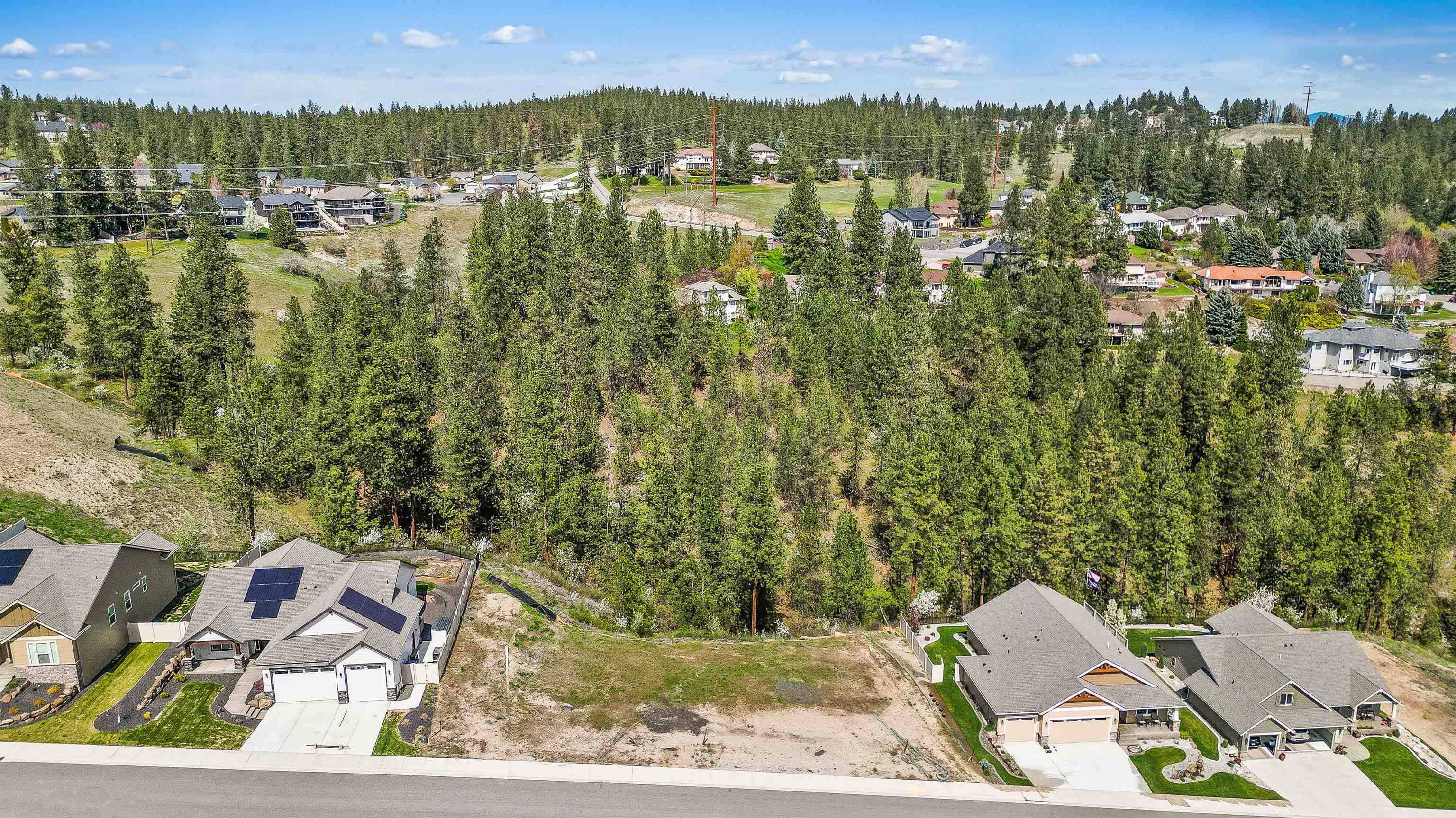 5112 N Scenic Ln, Spokane, WA 99212
