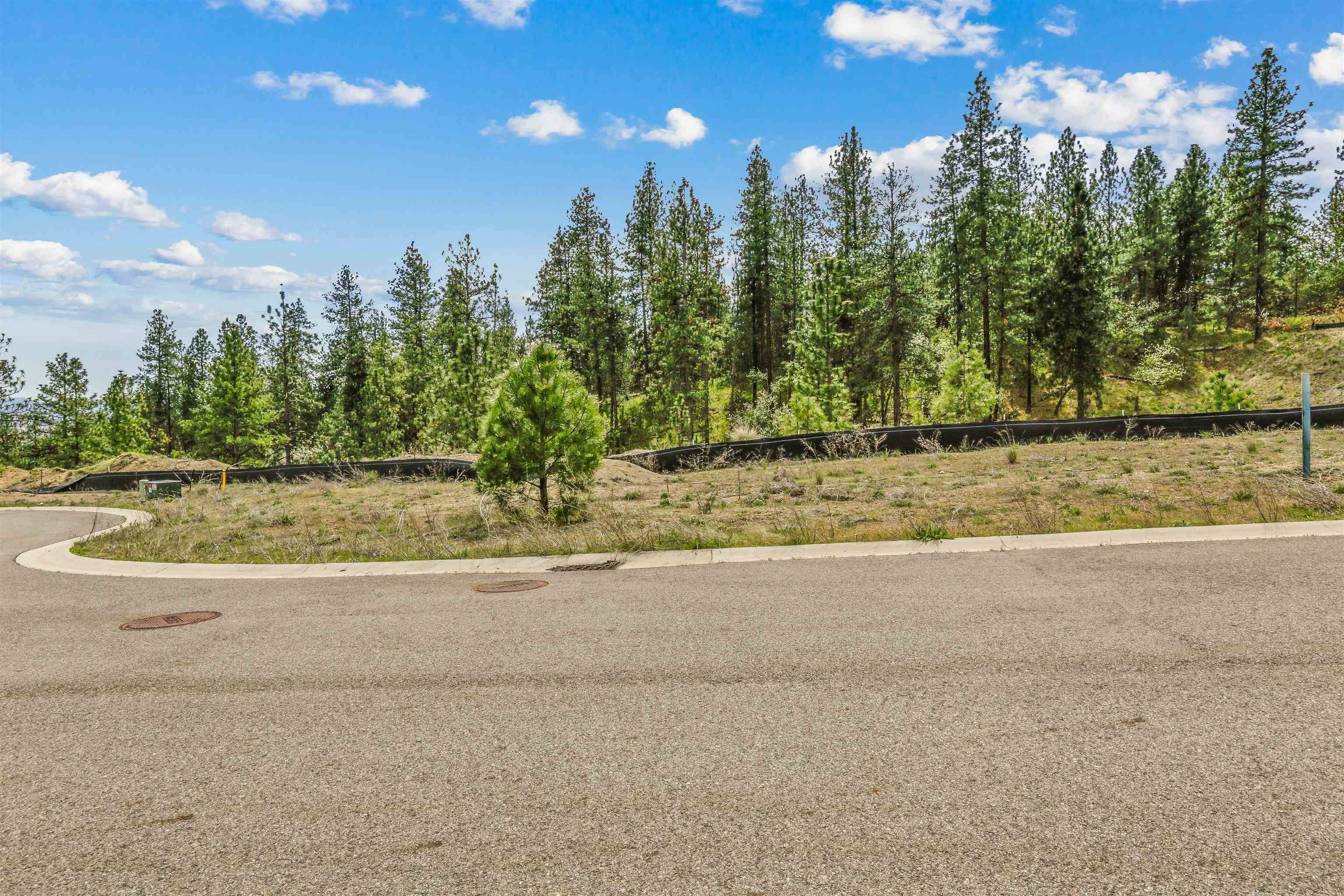 5103 Scenic Ln, Spokane, WA 99212