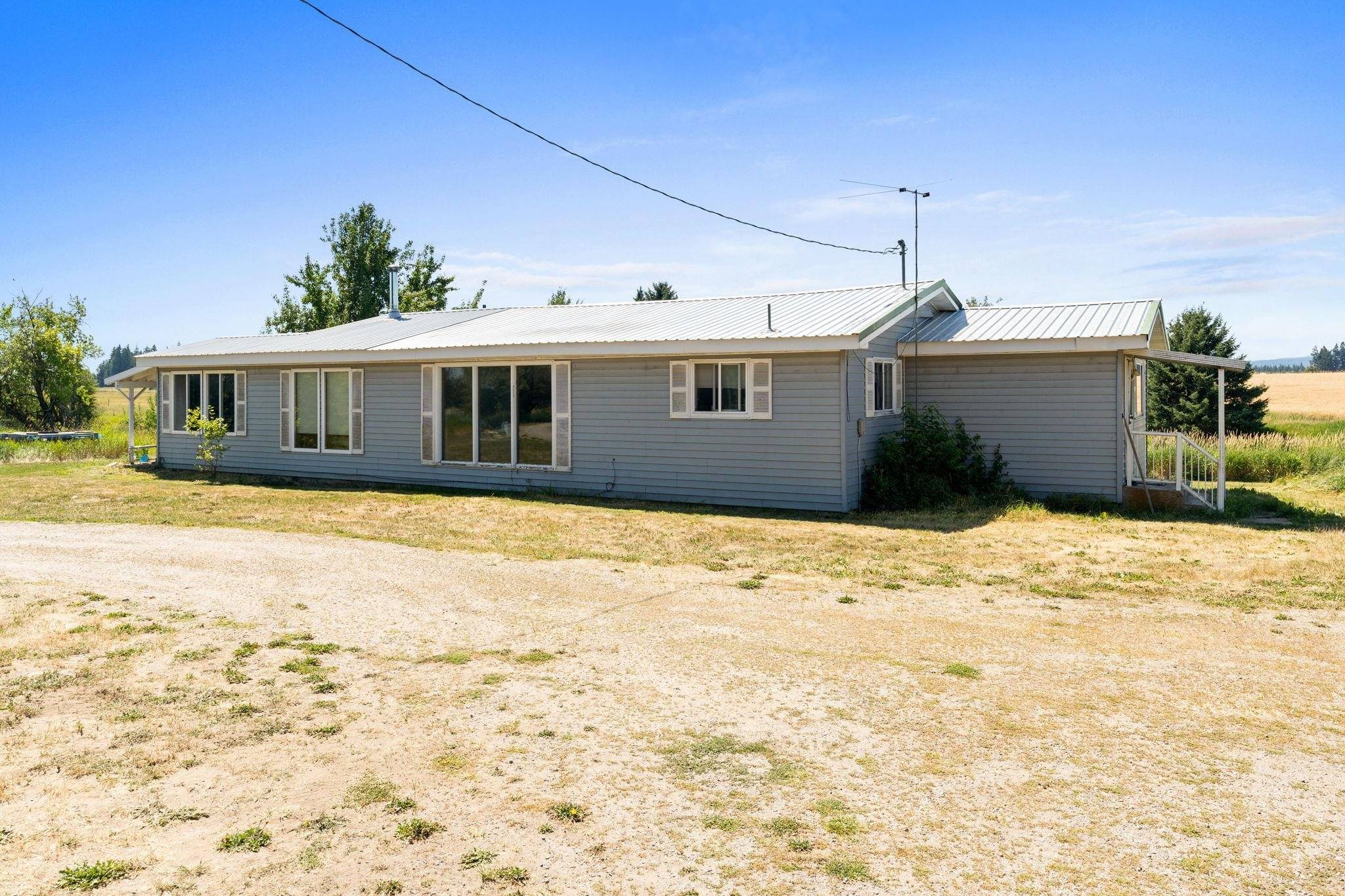 4616 S Highway 395, Clayton, WA 99110