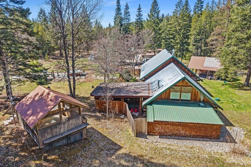 3086 Burnt Valley Rd, Chewelah, WA 99109