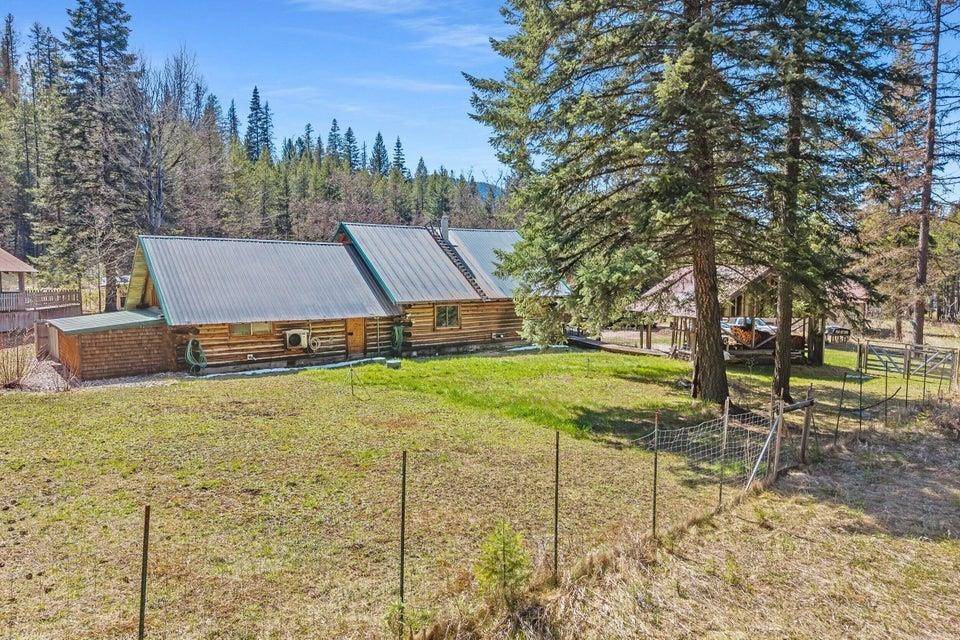 3086 Burnt Valley Rd, Chewelah, WA 99109