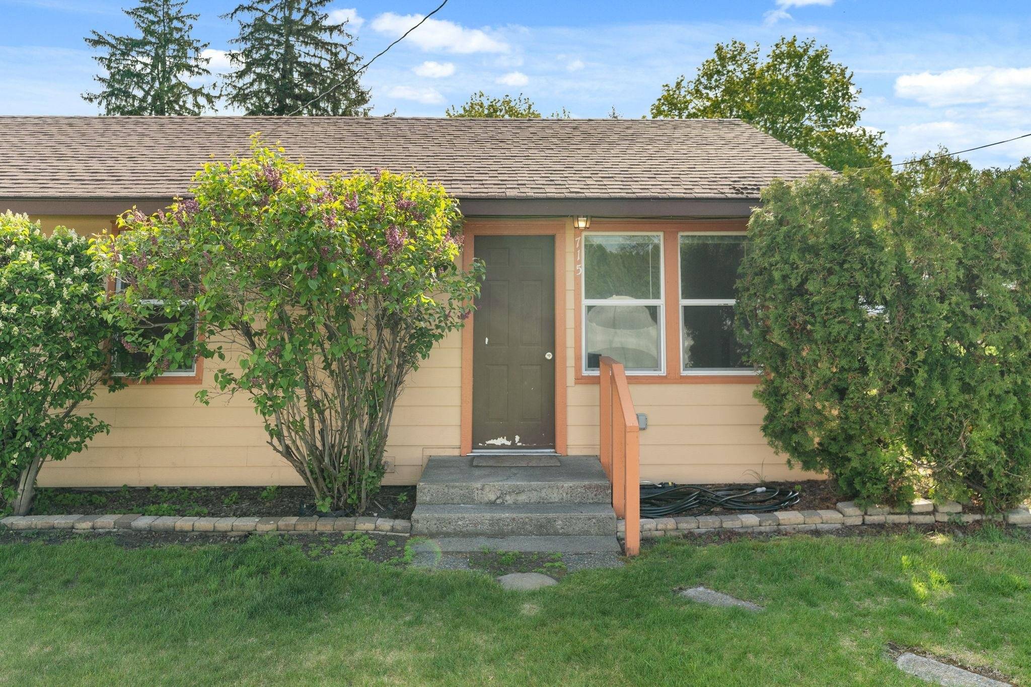 713/715 S Morrow Rd, Spokane Valley, WA 99216