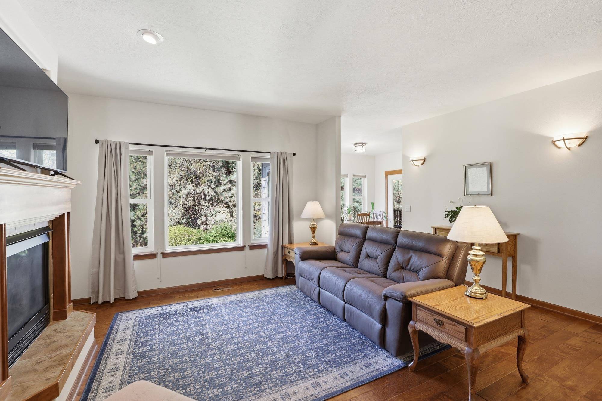 5003 N Elton Ln, Spokane, WA 99212