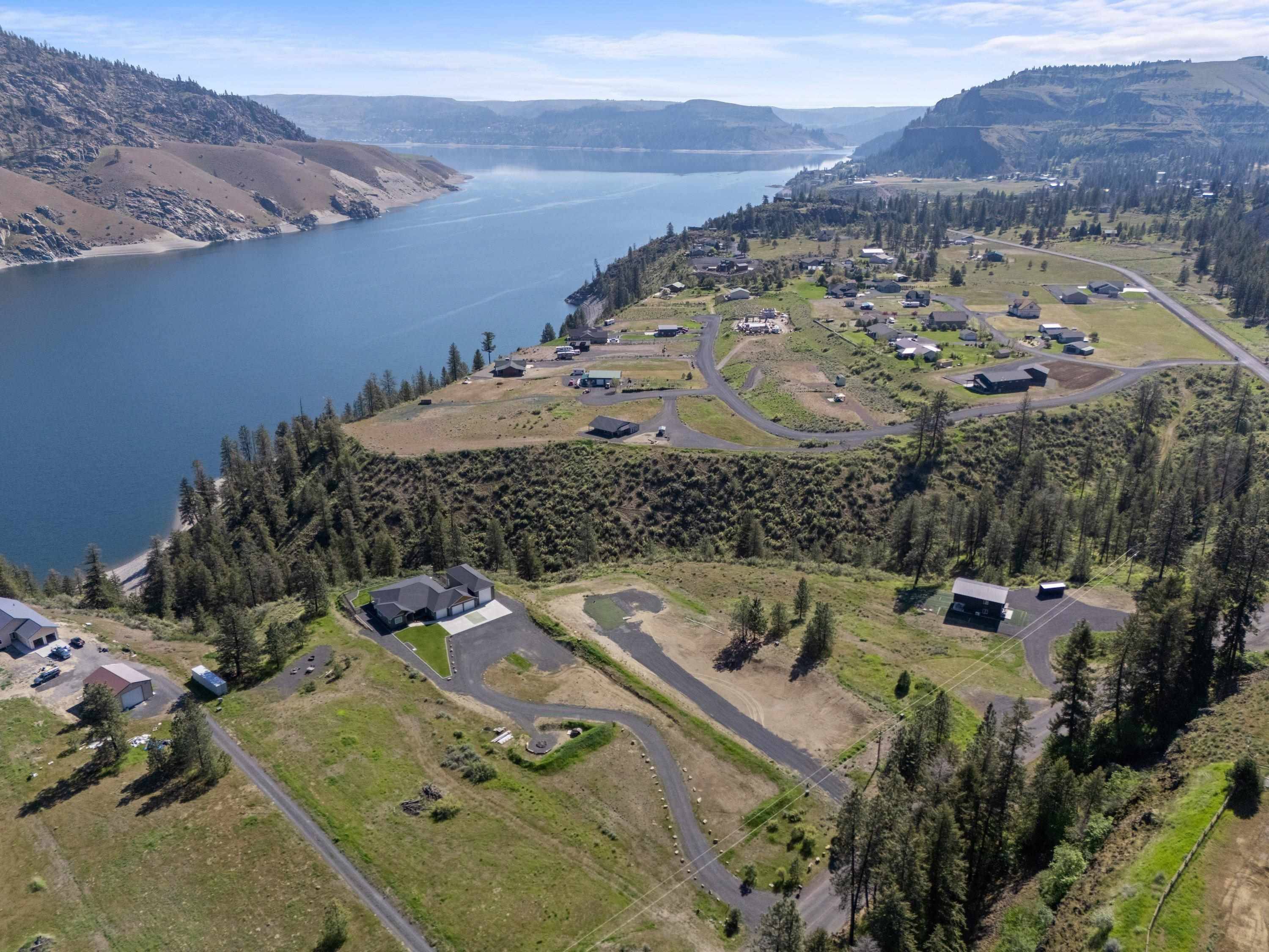 39440 Sterling Valley Rd N, Lincoln, WA 99147