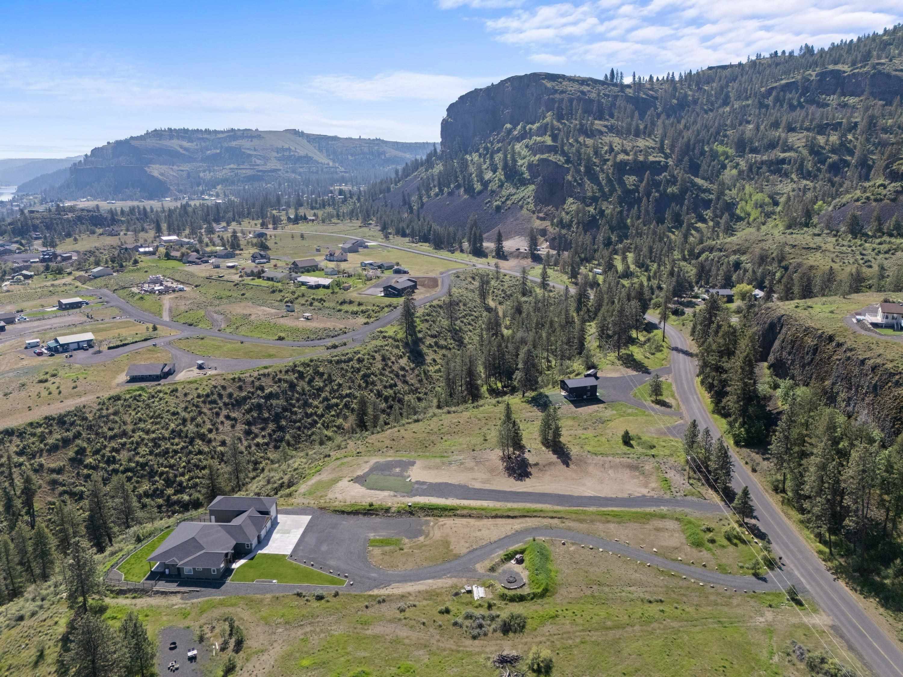 39440 Sterling Valley Rd N, Lincoln, WA 99147