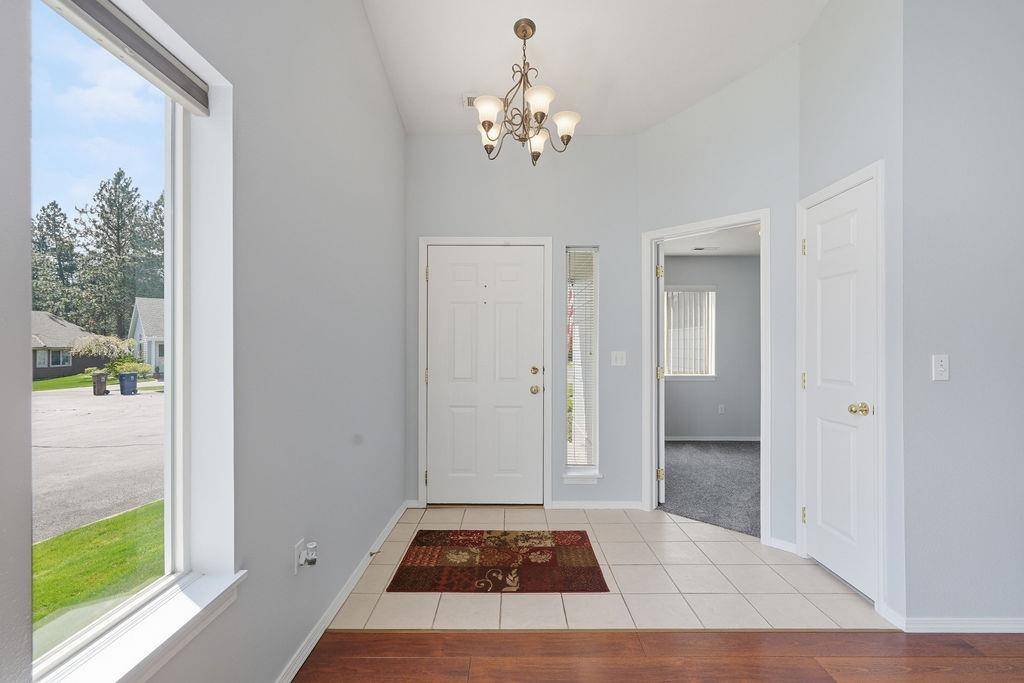 3704 S Brighton Ln, Spokane, WA 99223