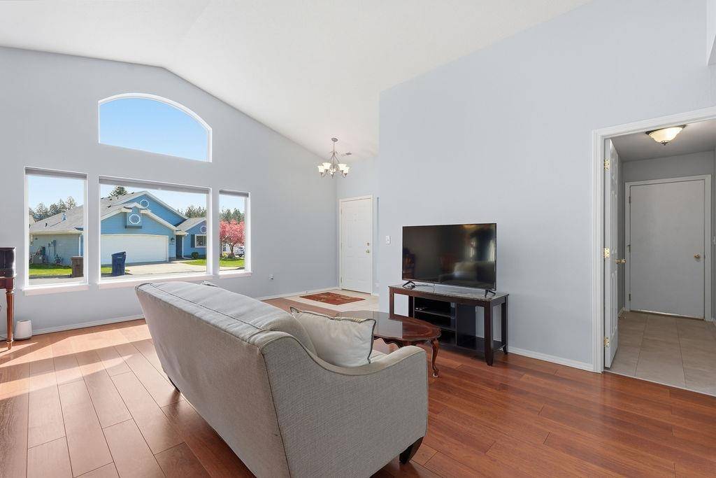 3704 S Brighton Ln, Spokane, WA 99223