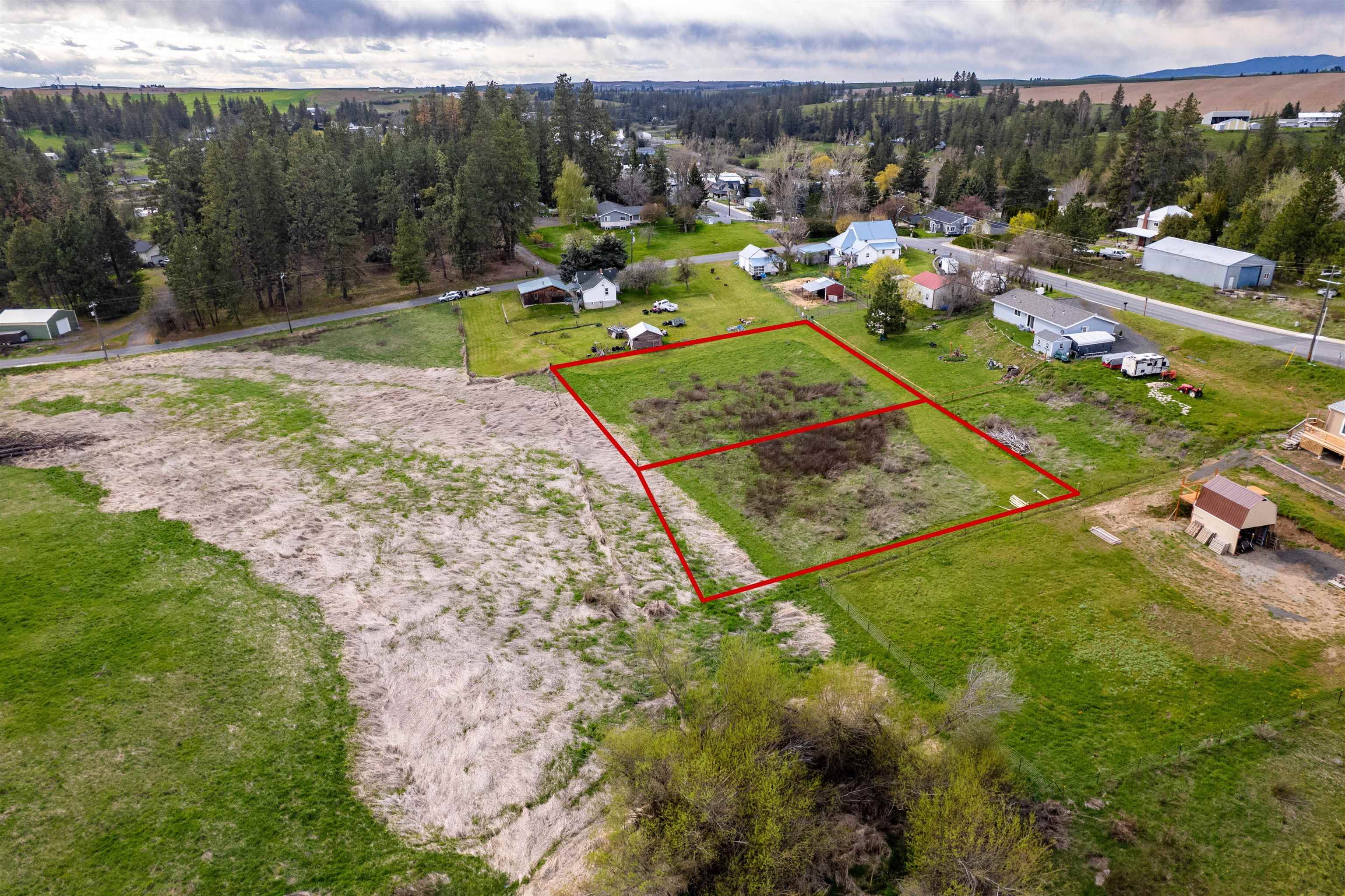 307 & 339 E Seminary Ave, Rockford, WA 99030