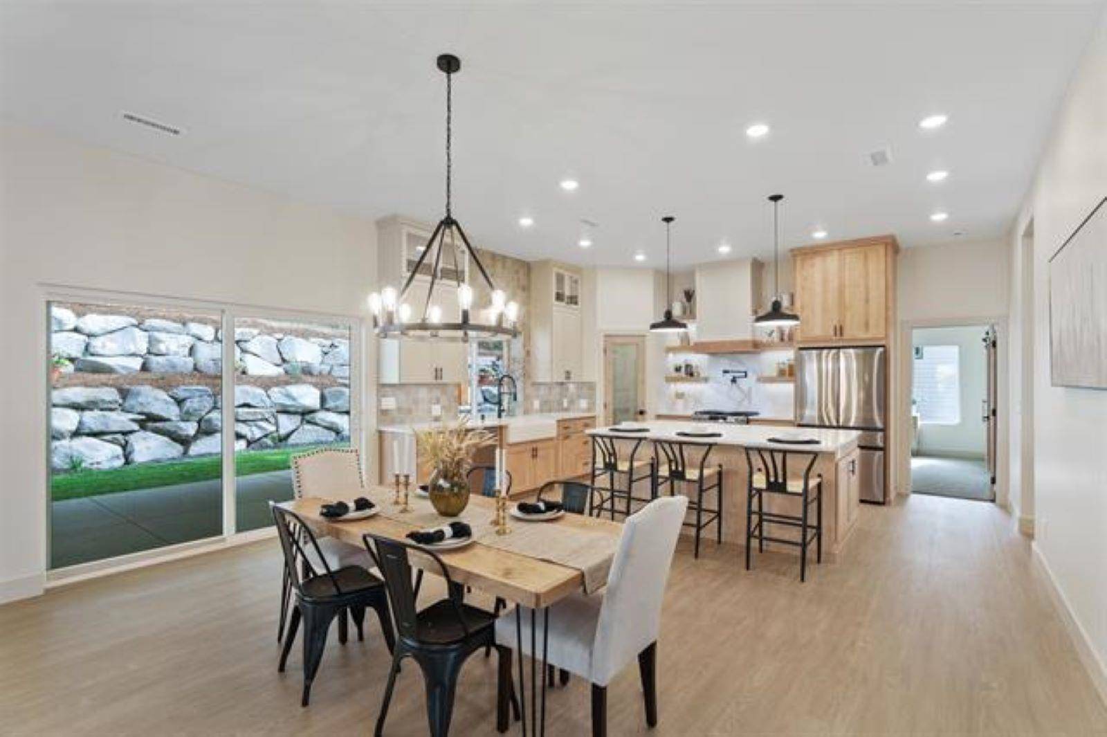 7612 N Cedar Rd, Spokane, WA 99208