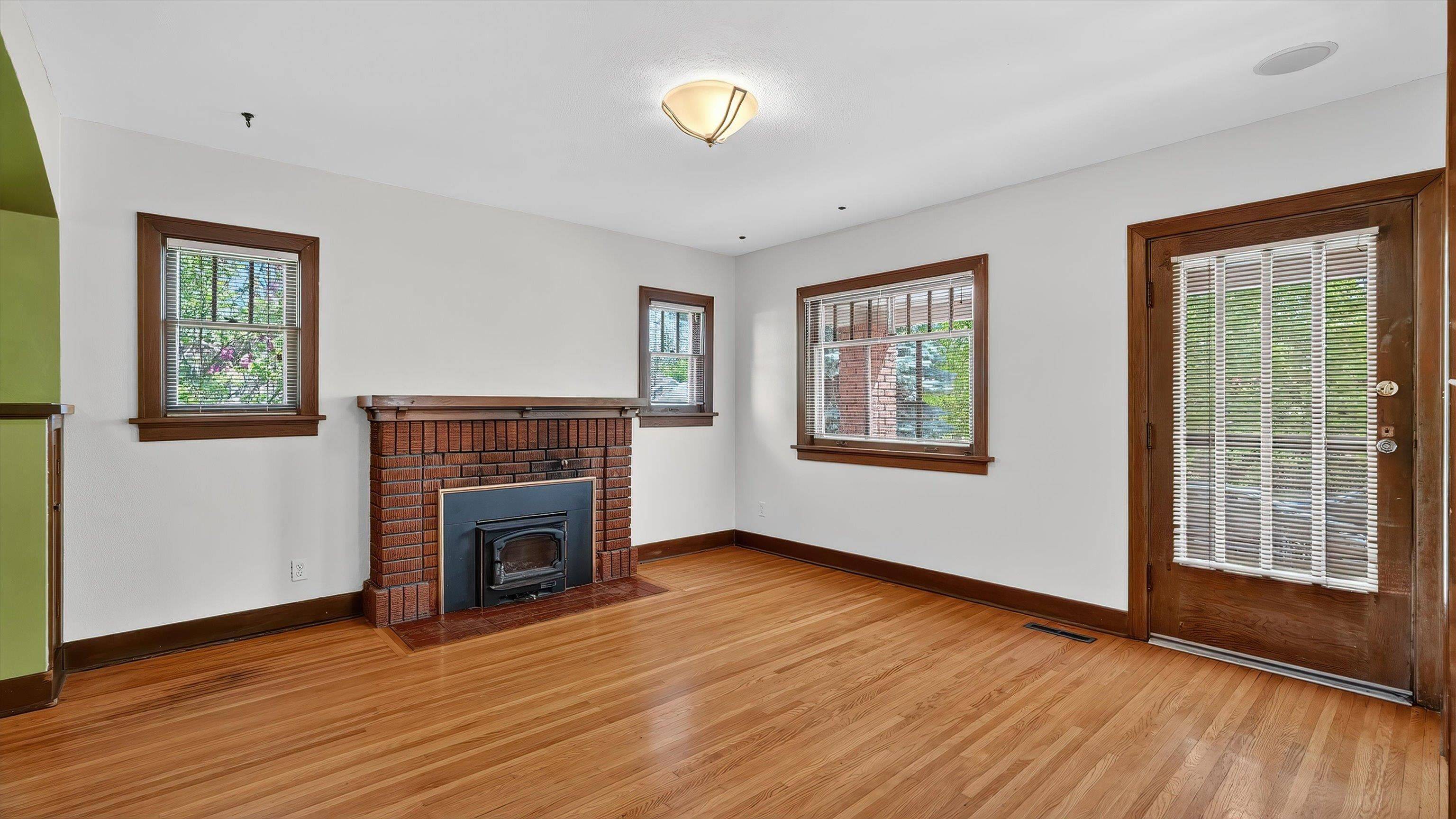 3202 W Kiernan Ave, Spokane, WA 99205