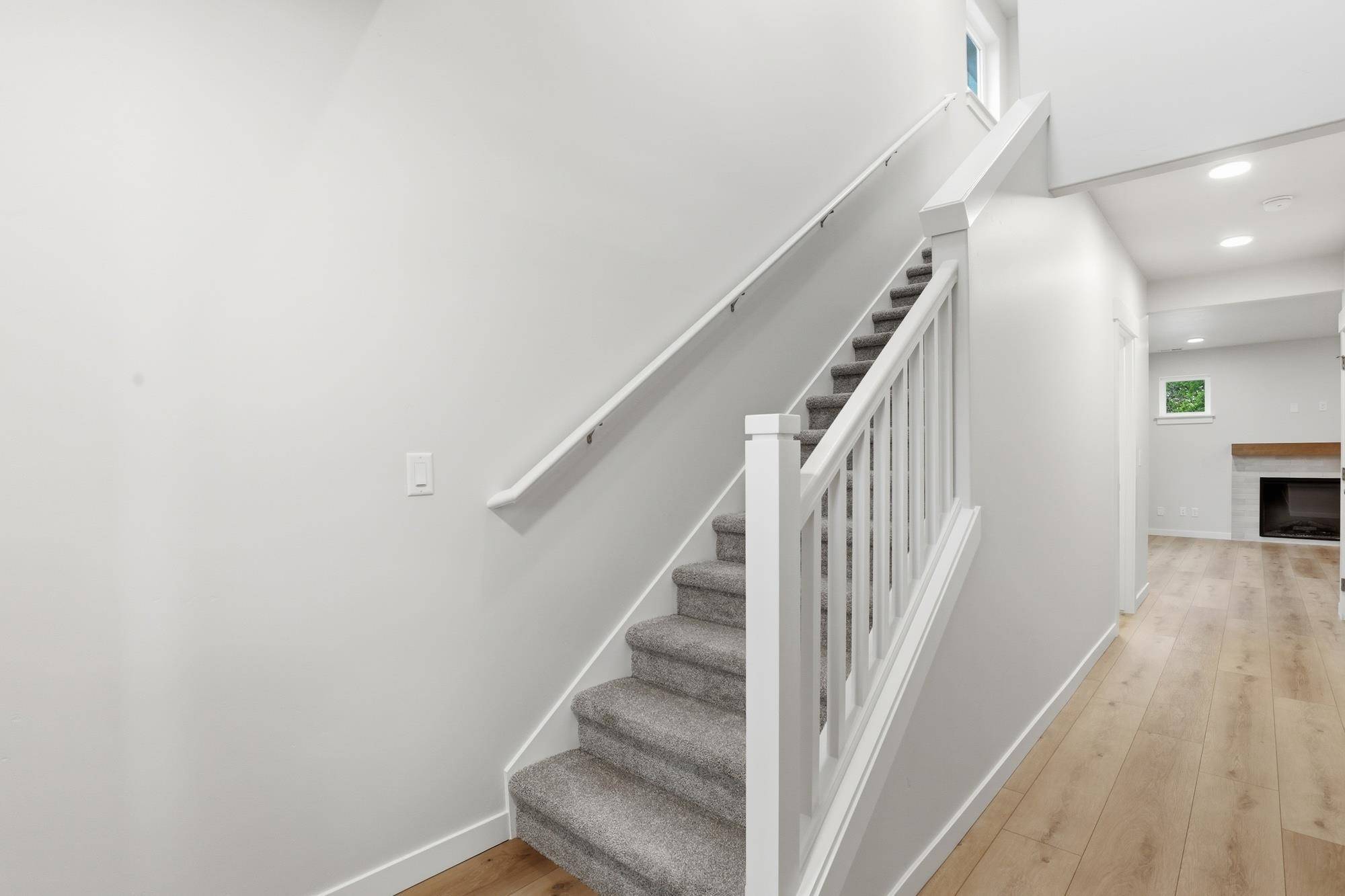 417 N Viewmont Ct #Middleton, Greenacres, WA 99016