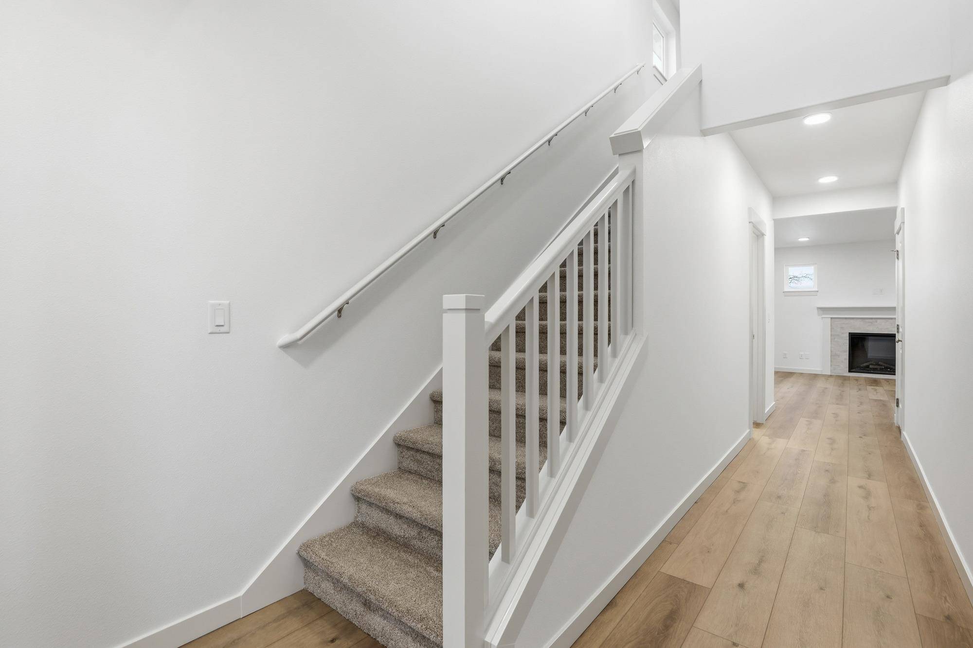 316 N Viewmont Ct #Middleton, Greenacres, WA 99016