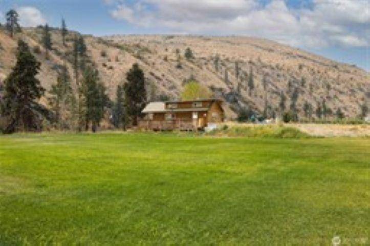 385 Hwy 153, Pateros, WA 98846