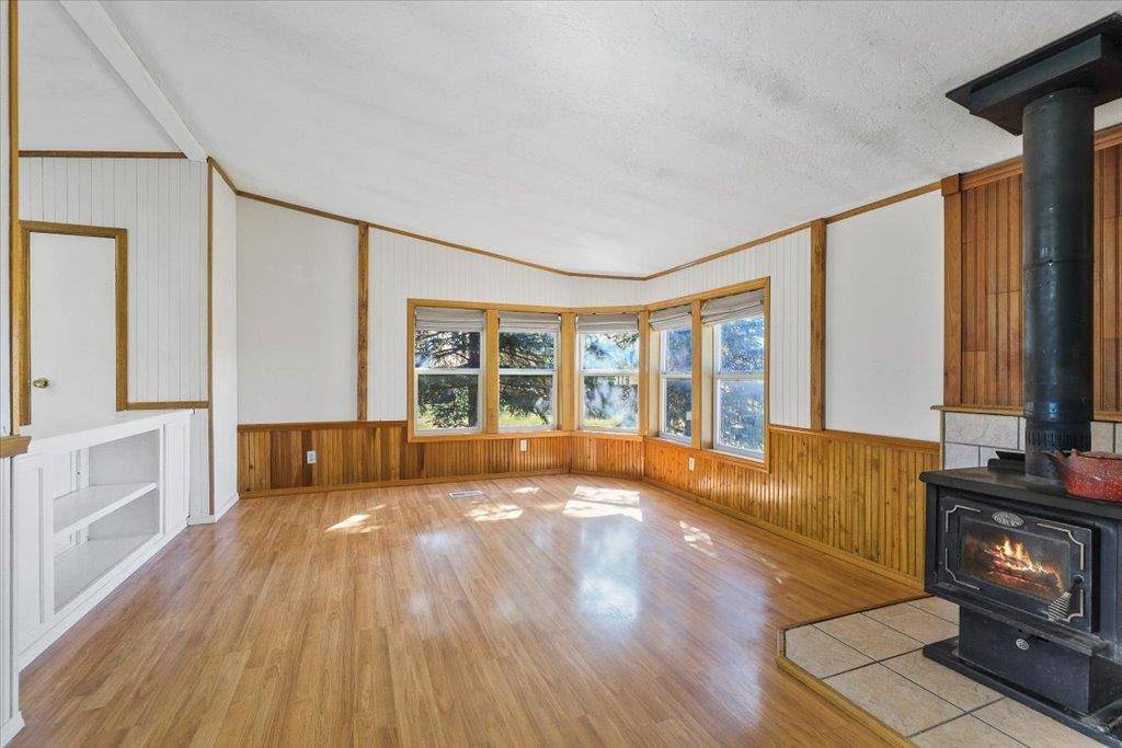 24407 E Dalke Ave, Otis Orchards, WA 99027