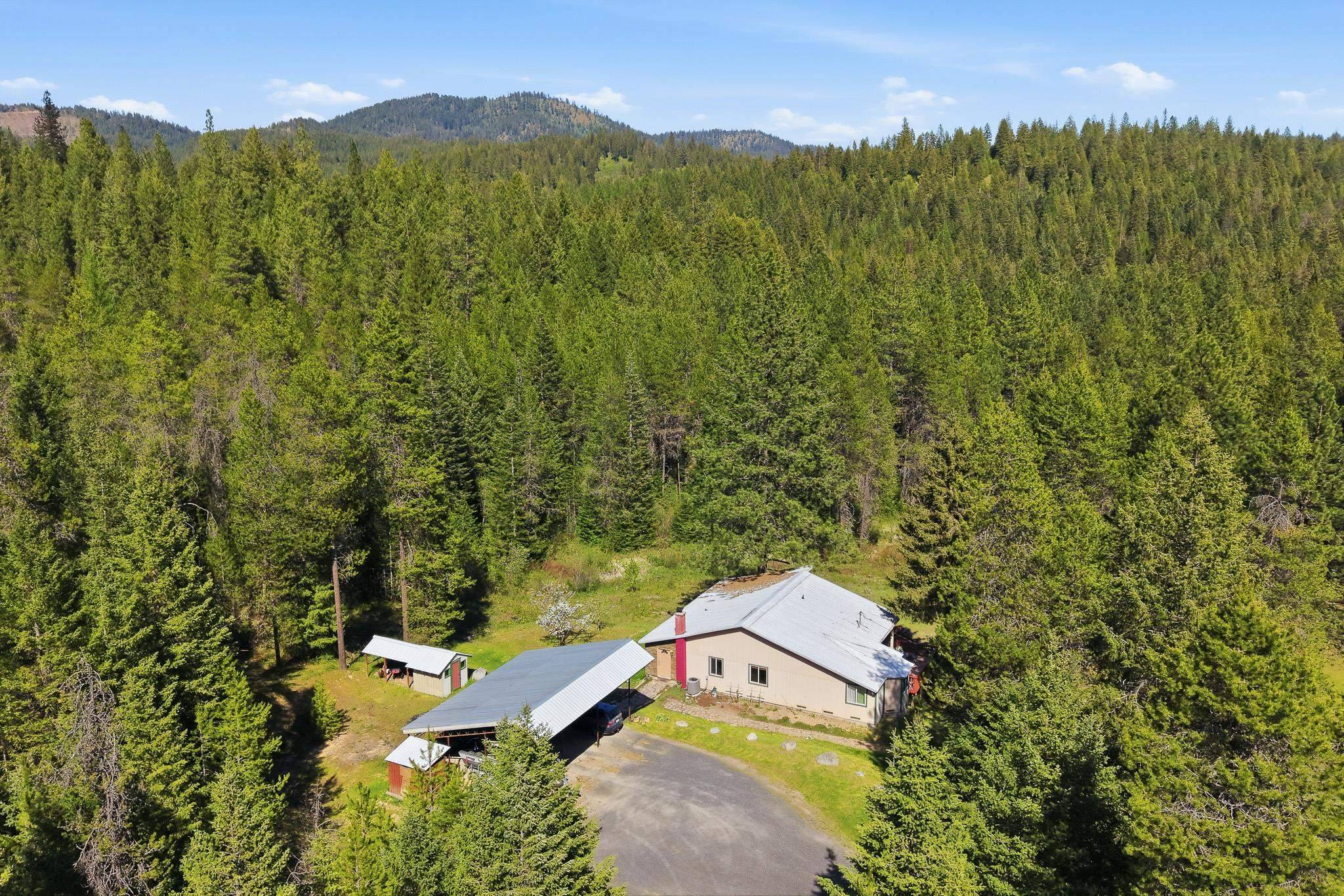 4273 Garden Spot Rd, Loon Lake, WA 99148