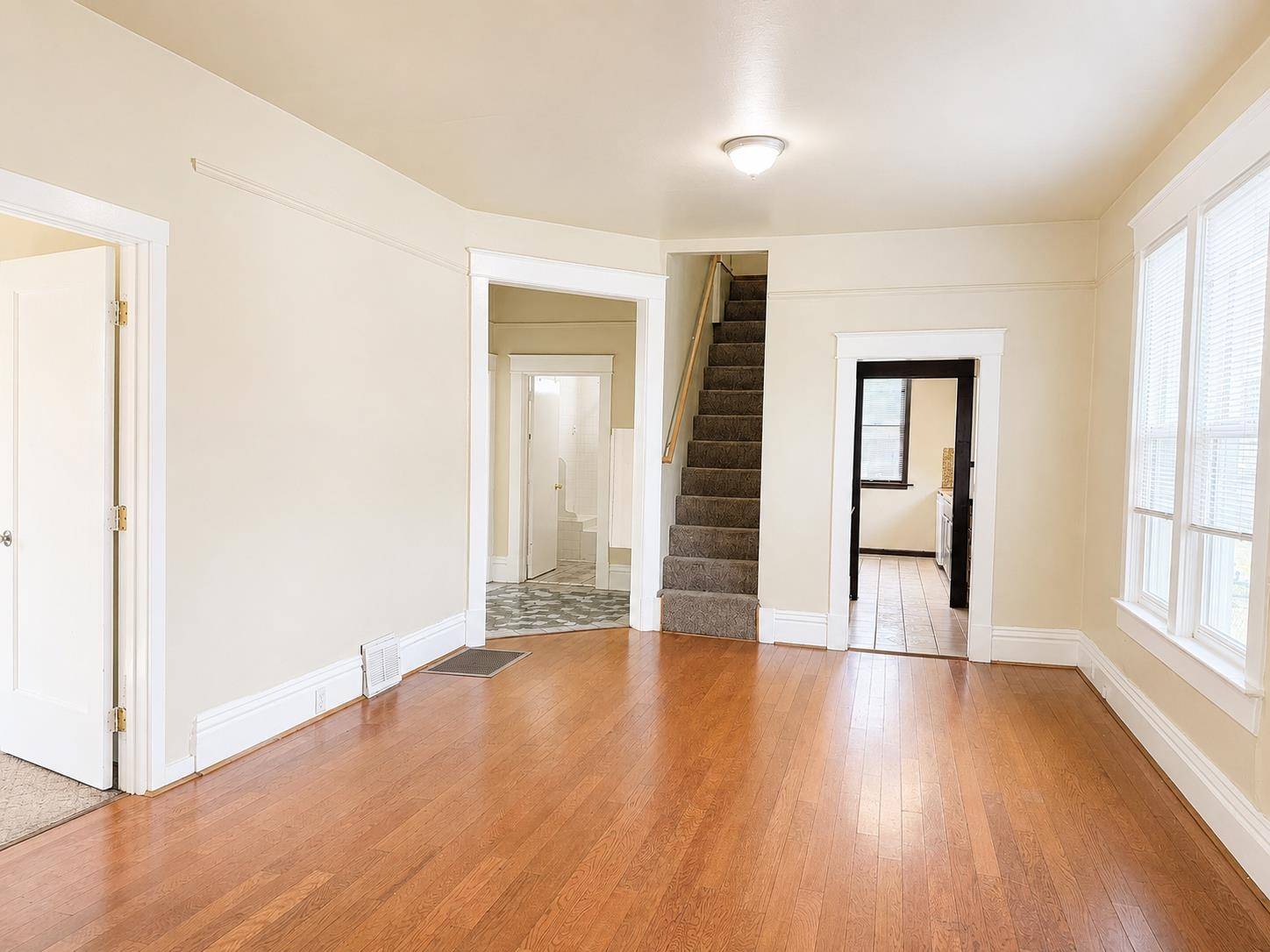 1011 E Augusta Ave, Spokane, WA 99207