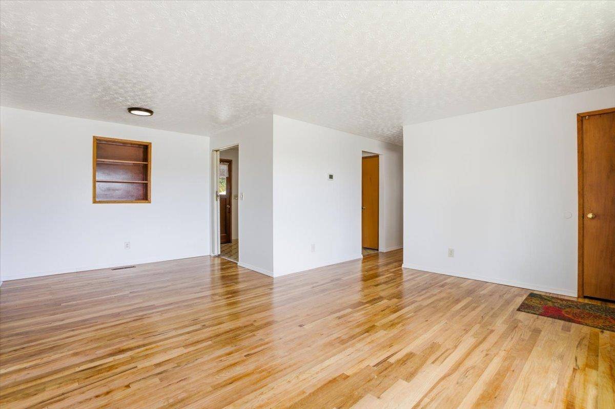 1114 W Rosewood Pl, Spokane, WA 99208