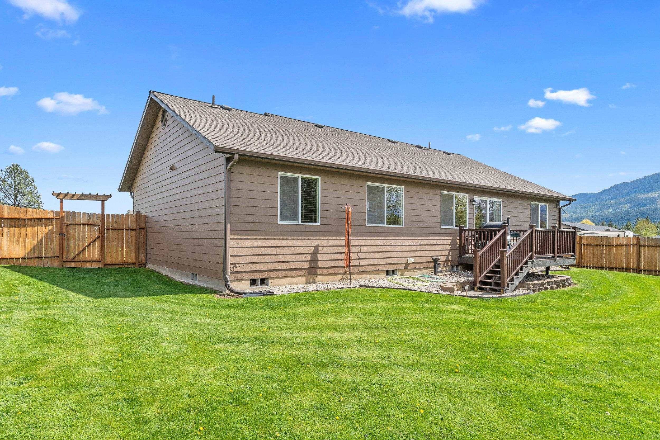 1350 Narcissus Ct, Kettle Falls, WA 99141